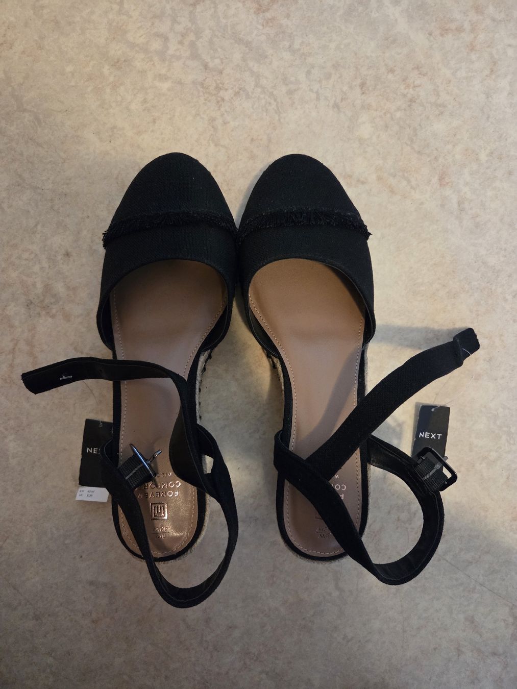 Next Chaussures femmes: Espadrilles Keilsandalen Next – Neuf avec emballage d'origine à Basel par Mountainfreak