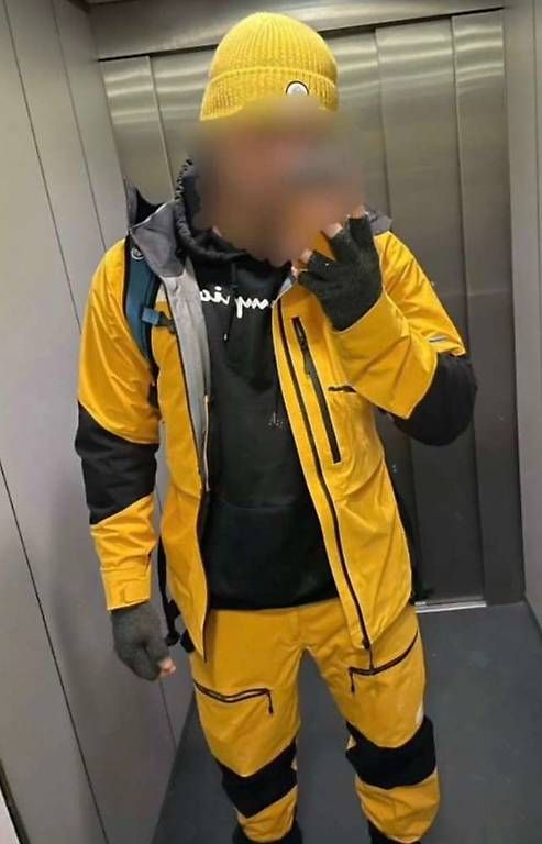 Vestes: The North Face GORE-TEX Ski Jacket & Bib Pants Set – D'occasion à Genève par bau_jy7x