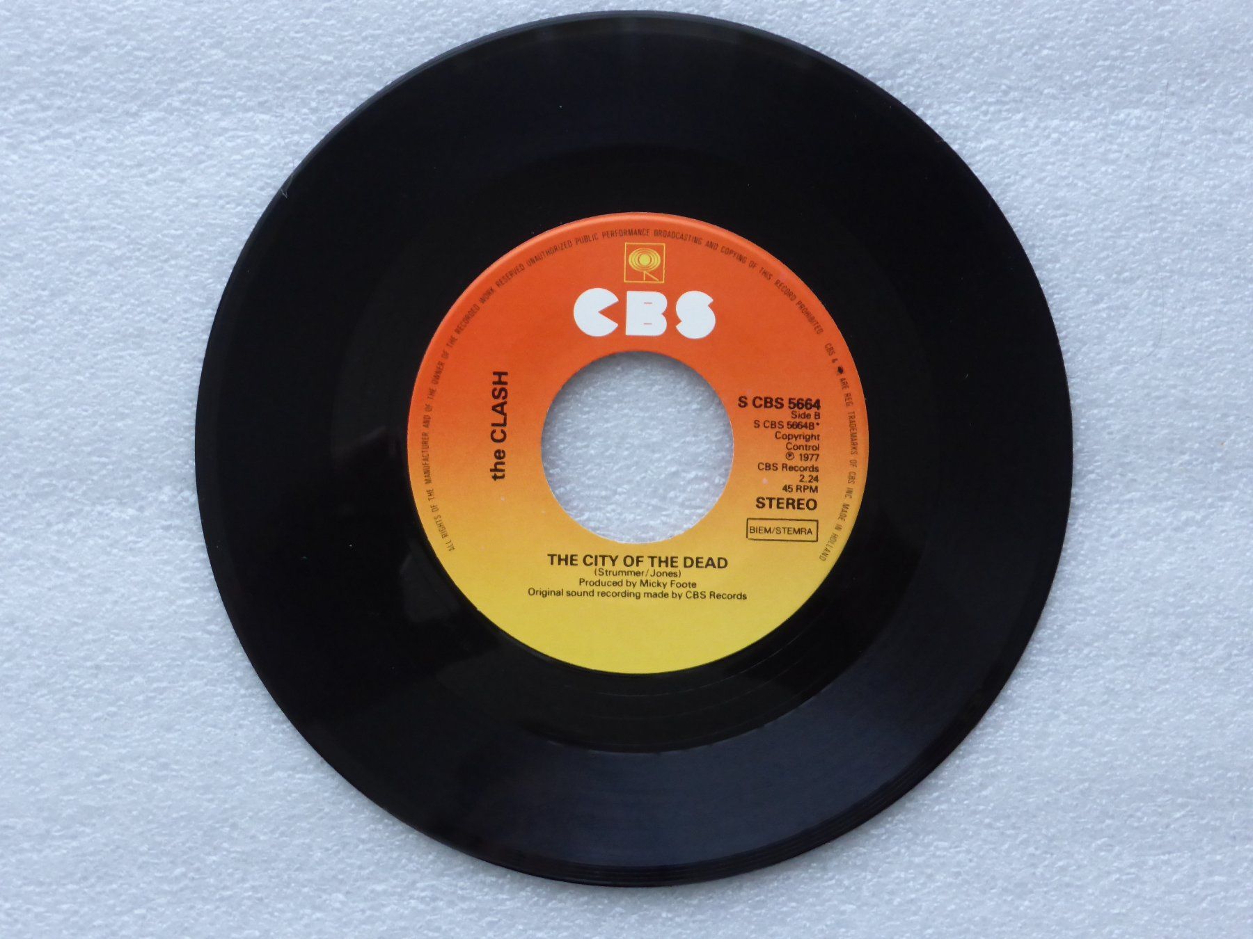 Dischi in vinile: Vinyl Single   THE CLASH – Usato da Küssnacht am Rigi venduto da Mondkinder 2