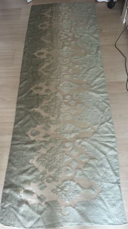Tissu jacquard fleuri vert clair 135x68cm, en soie
