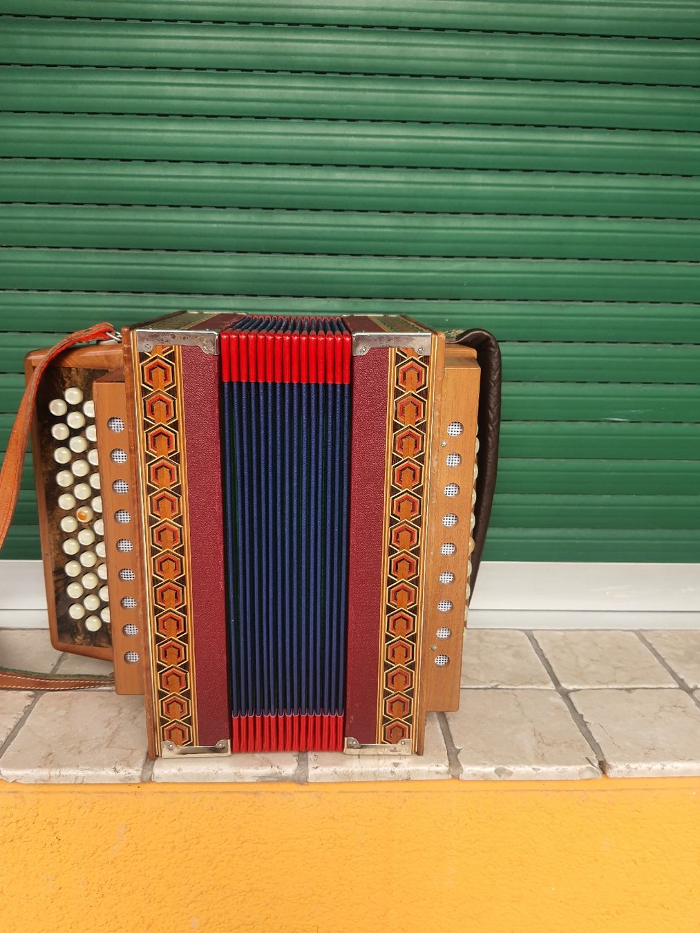 Strumenti musicali: zanin orgeli – Usato da Pont-de-la-Morge venduto da Mirabelle0 5