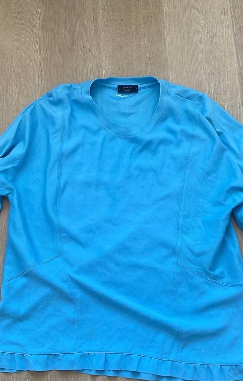 Pullover & Sweatshirts: Marc Cain hellblau – Gebraucht aus Steckborn von theresa87
