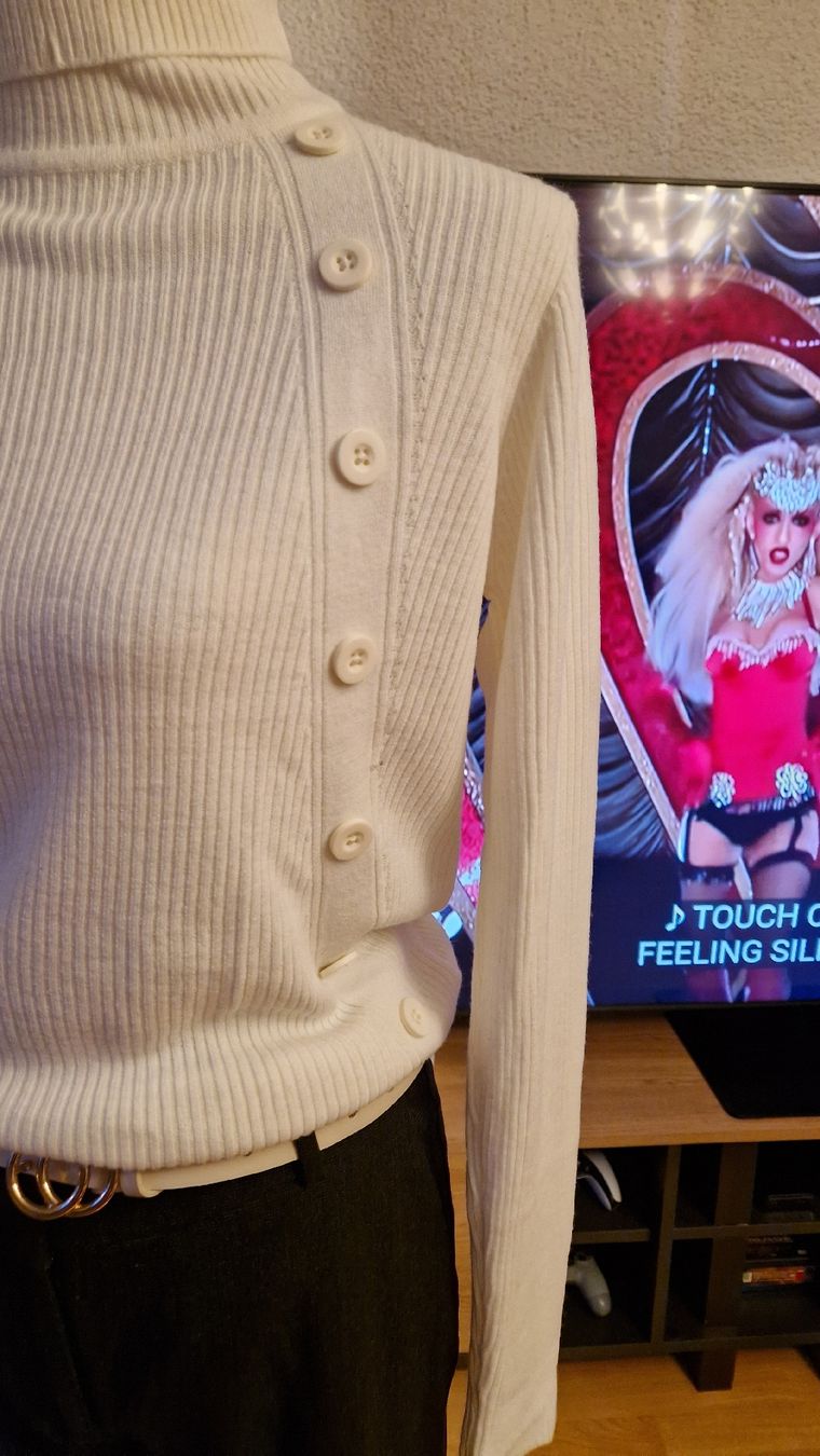 Maglioni & Felpe: Pullover – Usato da Klingnau venduto da fairy.princess 2