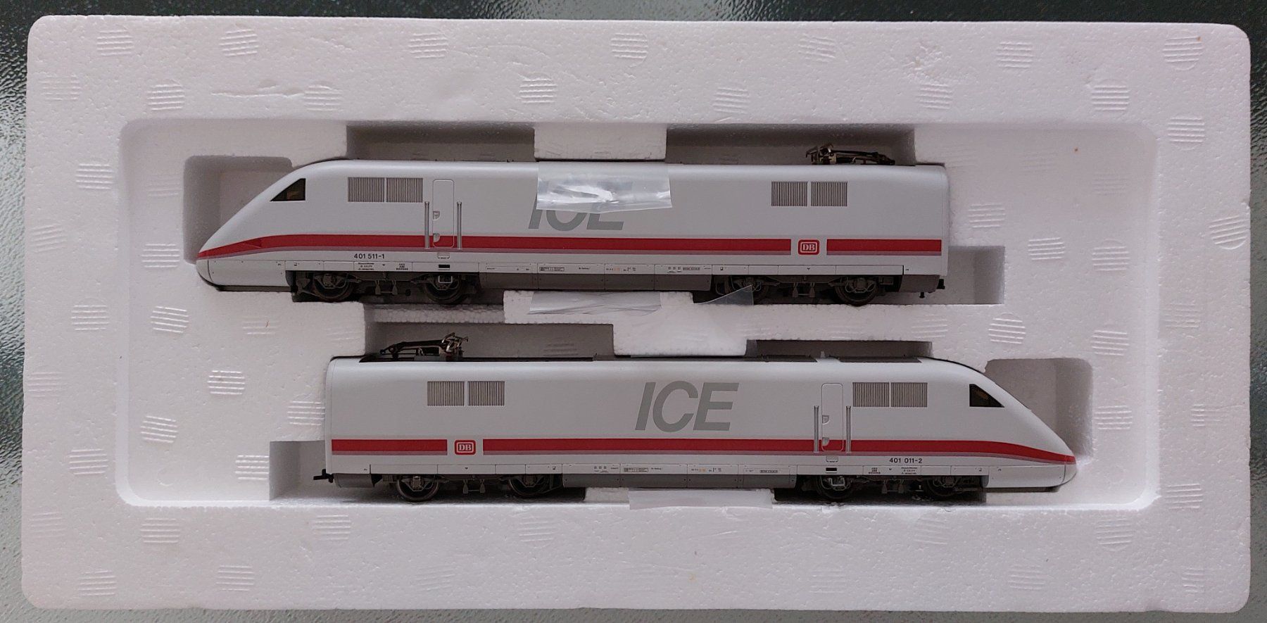 Fleischmann Modellini di ferrovie: Fleischmann 4440 - ICE 1 InterCityExpress DB - "3" – Usato da Rotkreuz venduto da MOBAHN-1zu87 2