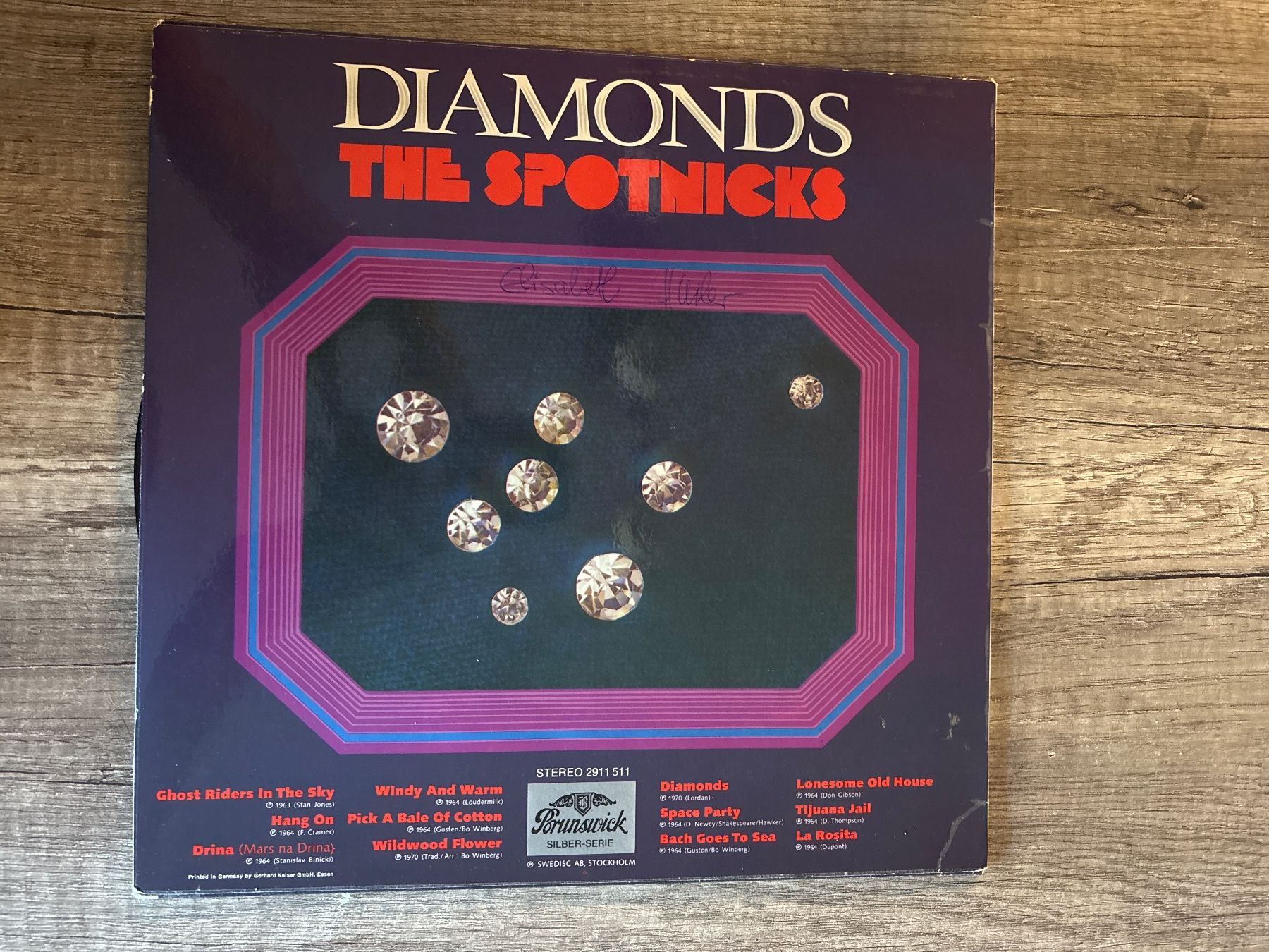 Dischi in vinile: A749 The Spotnicks Diamonds – Usato da Frutigen venduto da Philippe_jsp 1