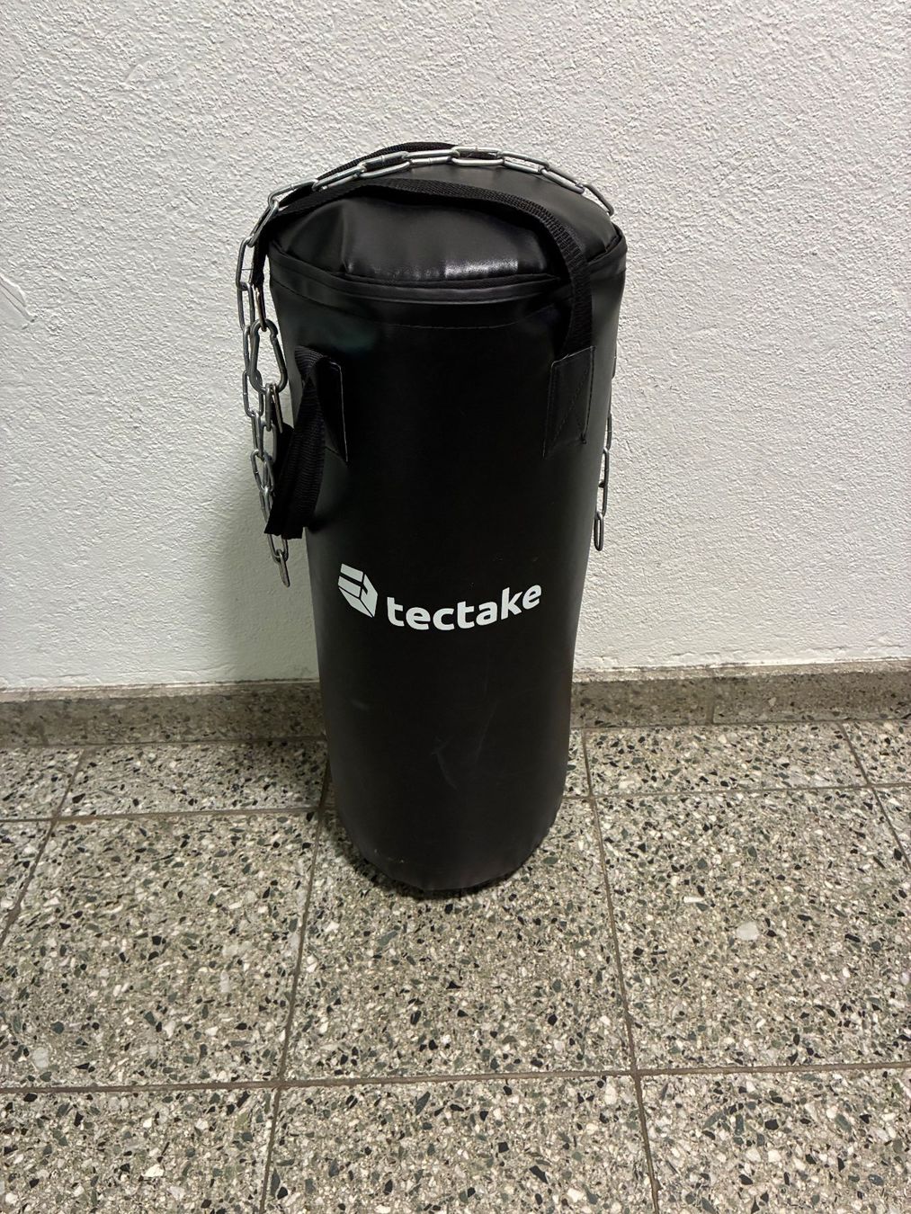Sacchi da boxe: Boxsack tectake schwarz mit Kette guter Zustand – Usato da Dietlikon venduto da ioa_wd8m