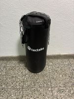 Boxsack tectake schwarz mit Kette guter Zustand