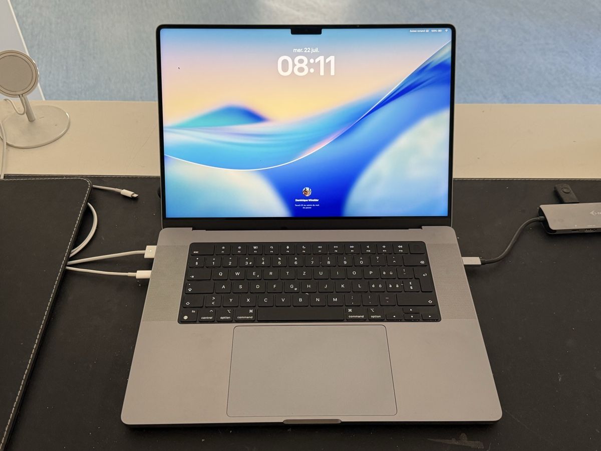 Apple Notebook: MacBook Pro 16 pouces 16Go 512Go SSD 2021 – Nuovo (secondo la descrizione) da Neyruz FR venduto da dom1964