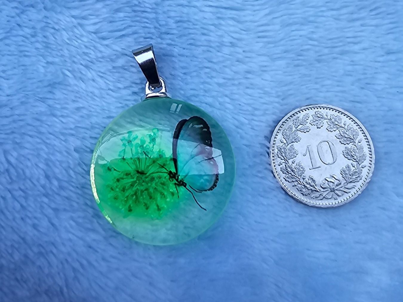 Ciondoli: Neu! Anhänger Schmetterling Blume – Nuovo e nell'imballaggio originale da Füllinsdorf venduto da Sunnebliemli7