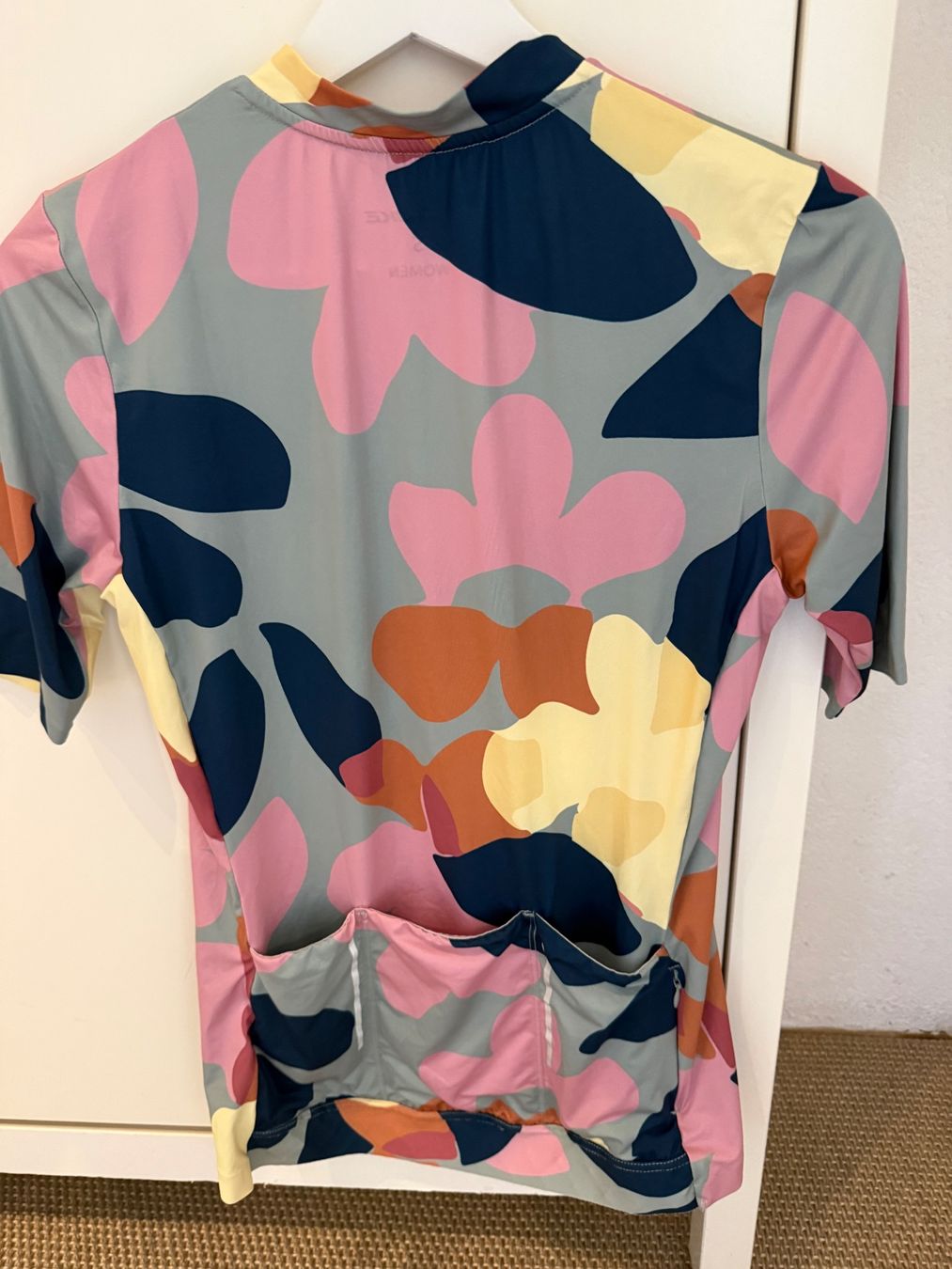 Stoke Leibchen & Hosen: Velo Trikot Damen S – Gebraucht aus wettingen von zimai1 1