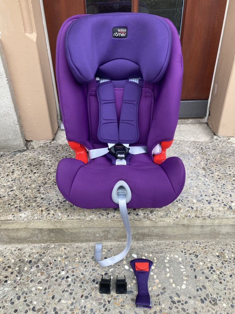 Britax Römer Seggiolini per auto: Kindersitz Advansafix lll sict Britax Römer – Usato da Gretzenbach venduto da apm79 1
