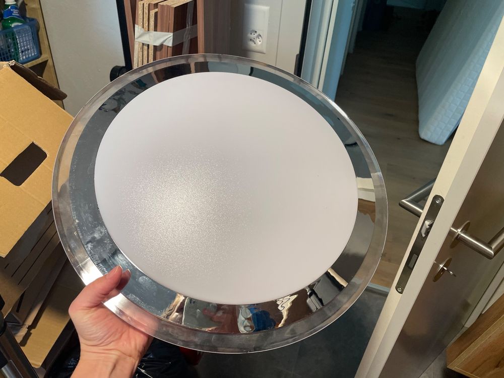 Kronleuchter & Deckenlampen: Deckenlampe (verschiedenfarbiges Licht) – Gebraucht aus Oftringen von son_czw5