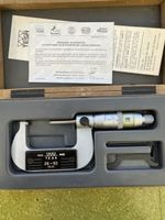 Micromètre TESA 25-50 mm avec coffret et document