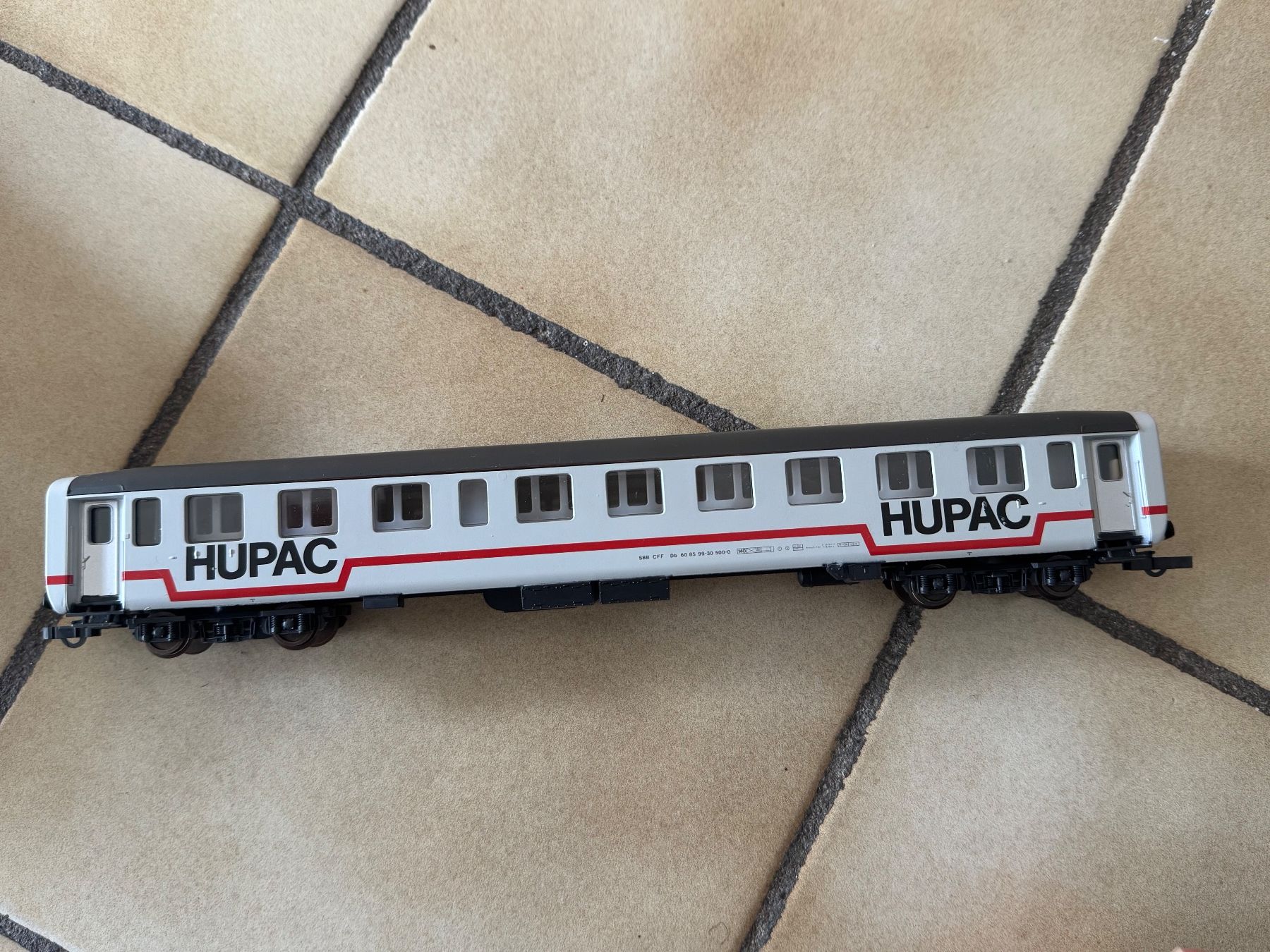 Lima Modellini di ferrovie: Voitures voyageurs SBB HUPAC LIMA HO DC – Nuovo e nell'imballaggio originale da Genève venduto da den_8z8h 6