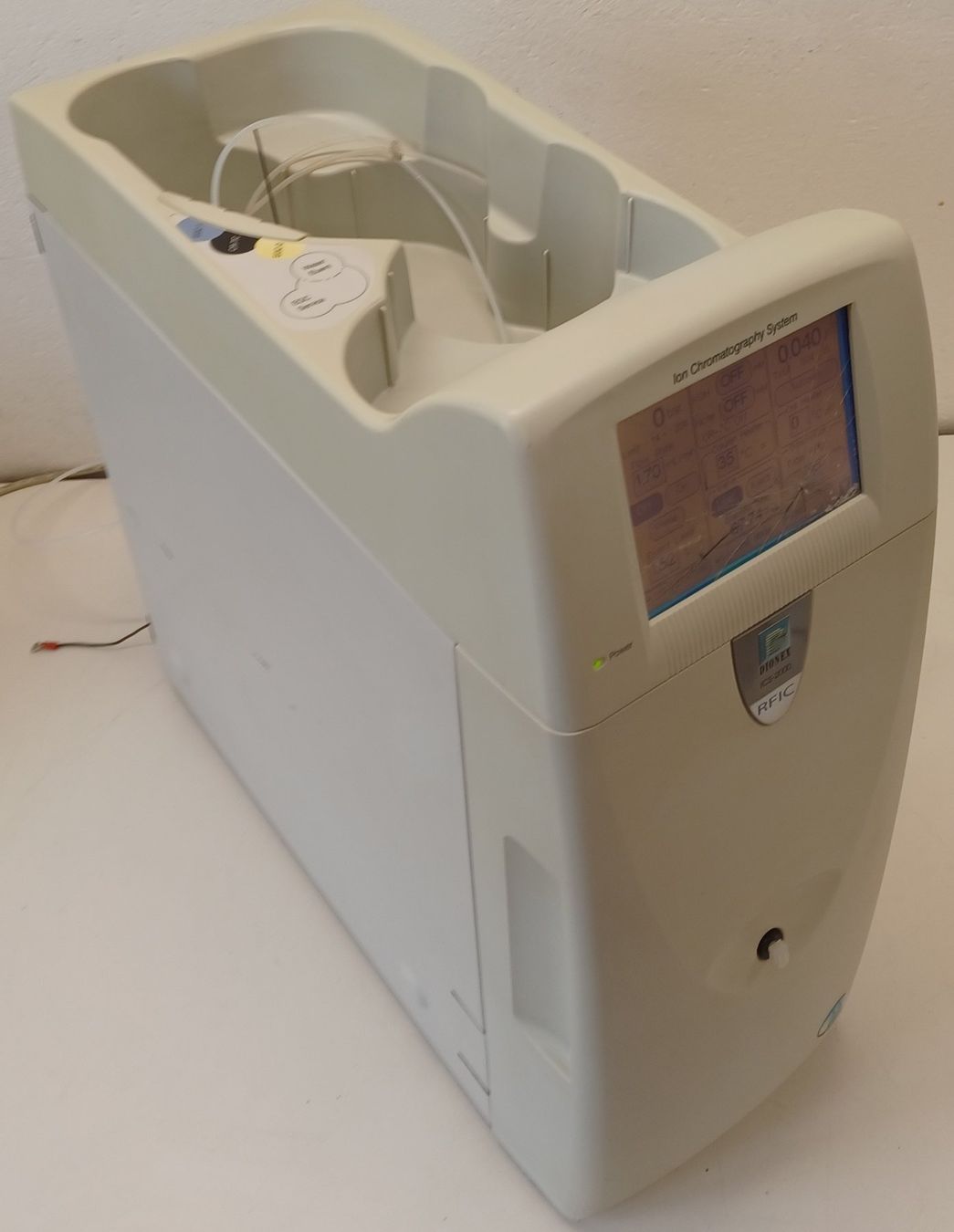 Accessori da laboratorio: Dionex ICS-2000 Ion Chromatography System – Difettoso da Niederdorf venduto da LeptonAG_Labor