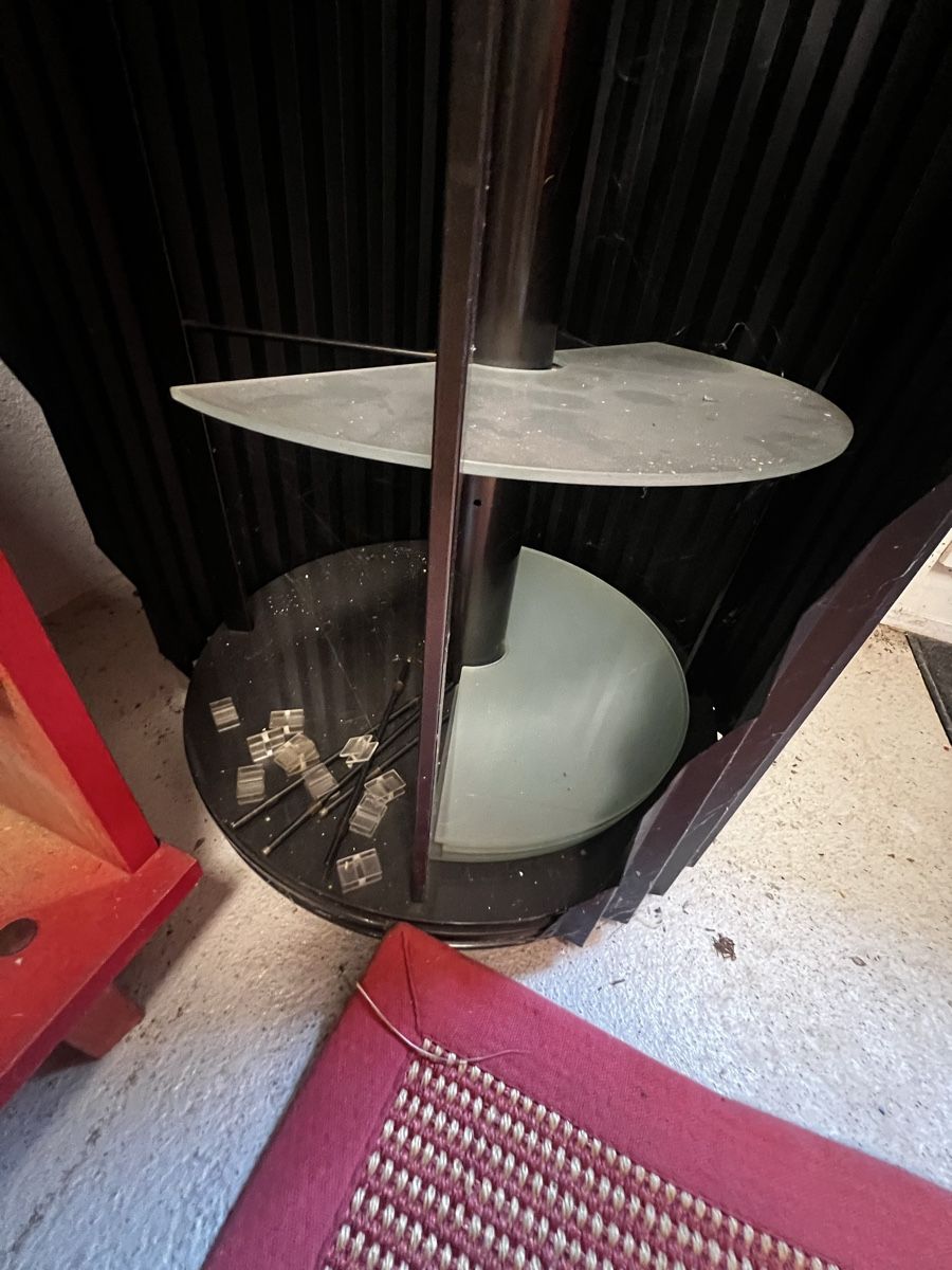 Armadi: Barmöbel – Usato da Adliswil venduto da Steel5 3