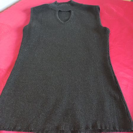 HAGEN pull noir taille M bon état