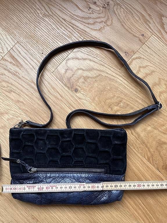 Taschen für Damen: Hochwertige Depeche Handtasche Leder – Gebraucht aus Altenrhein von SiBlSG 2