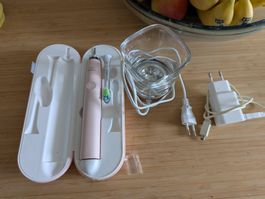 Philips Sonicare Zahnbürste inkl. Etui