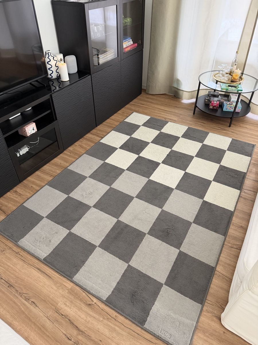 Tappeti: Ikea Vråby Rug - Grey and White – Usato da Entlebuch venduto da MarianaViana 2
