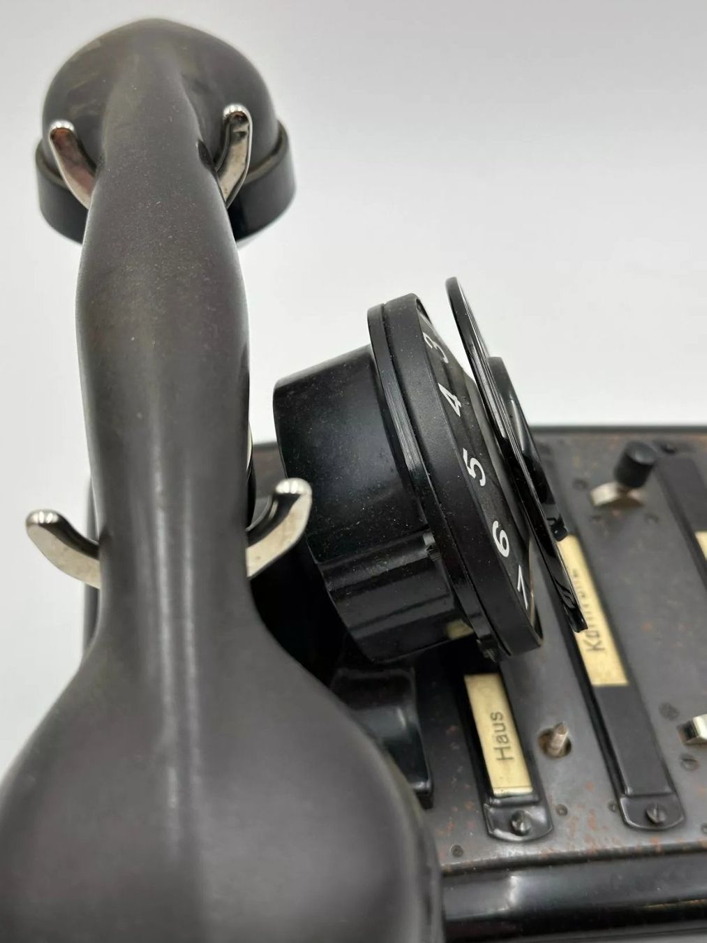 Telefoni: Antikes Telefon Vermittlungstelefon Zenith mit Schaltplan – Usato da Luzern venduto da Lager6640 4
