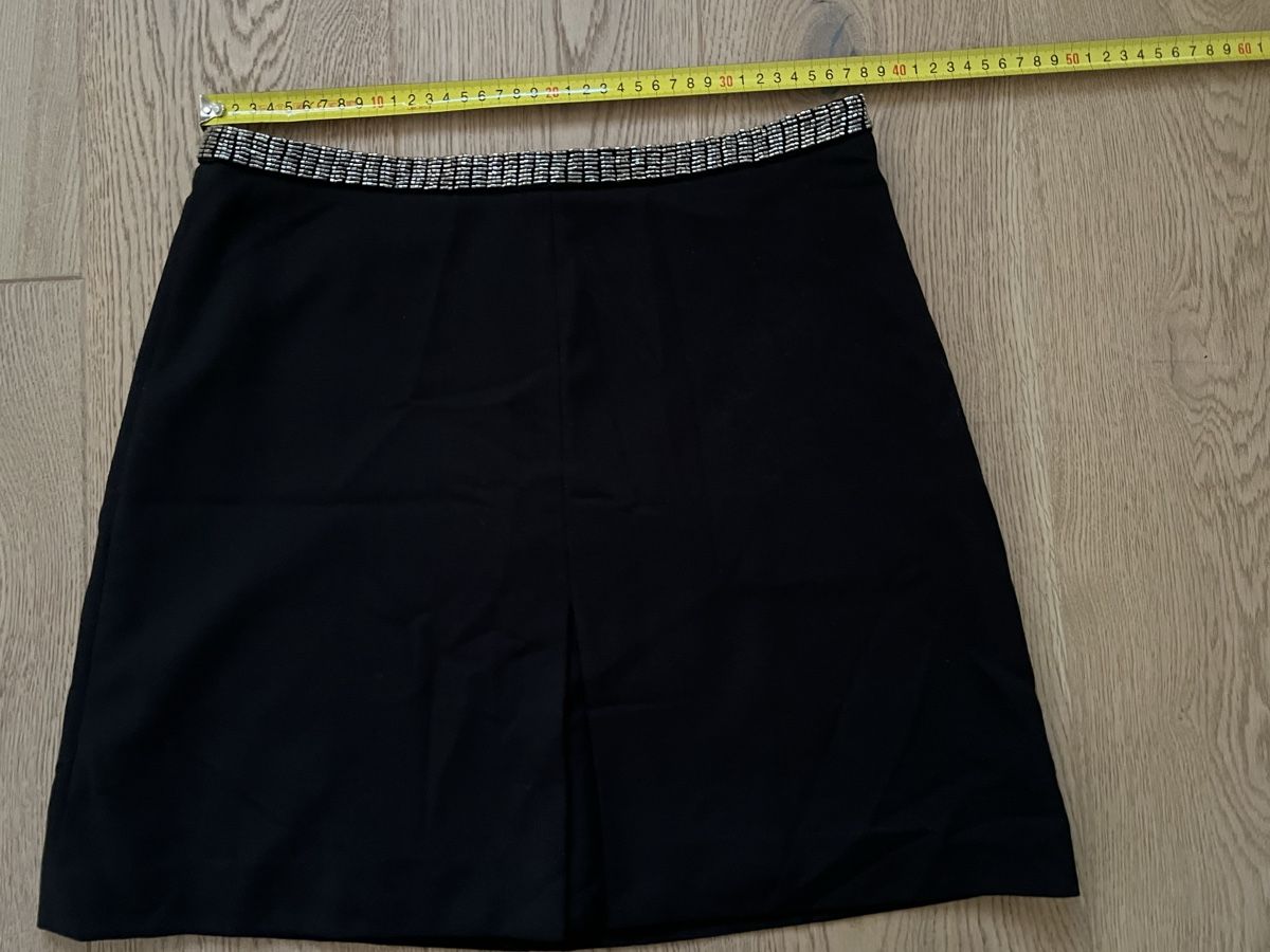H&M Gonne: Rock Gr. 38 mit Perlenbund elegant chic – Usato da Oensingen venduto da SchickeDame 4