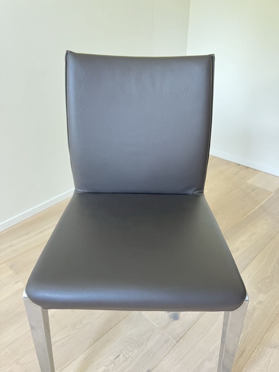 Molteni Stühle: Molteni & C - DART by Hannes Wettstein – Gebraucht aus Romont FR von B813 1