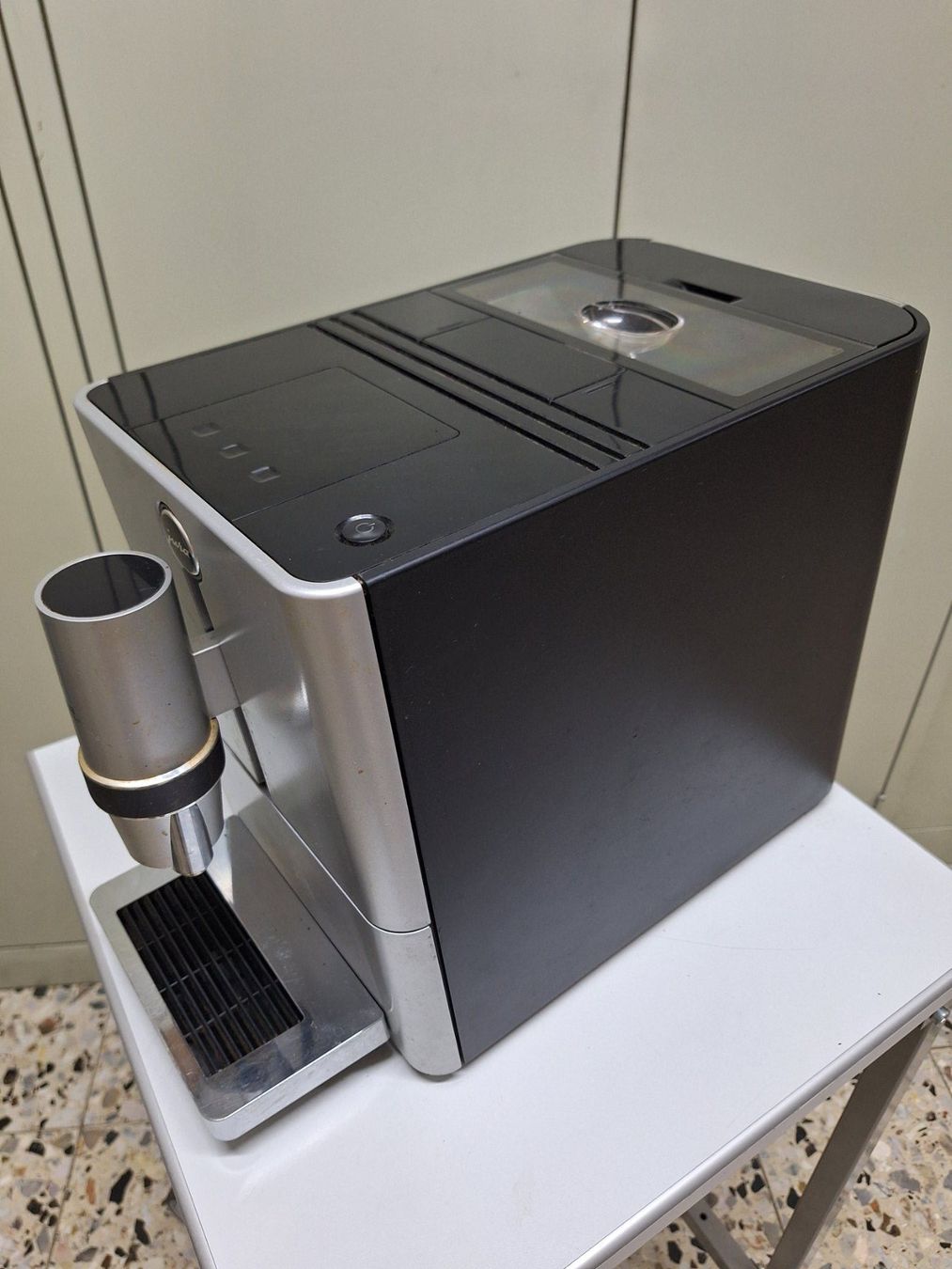 Jura Macchine per caffè & Macchine per espresso: Machine à café JURA ENA Micro 5 – Difettoso da Laconnex venduto da Patkek29 1