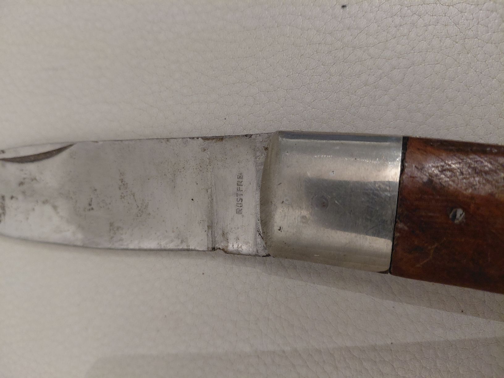 Taschenmesser: Klassisches Taschenmesser mit Holzgriff – Gebraucht aus Belp von mar_76s8 2