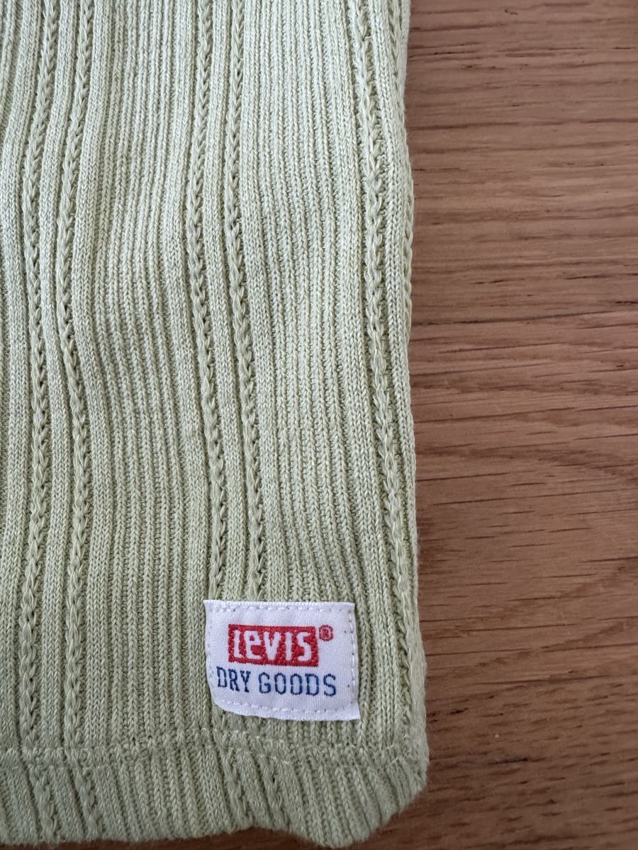 Levi's T-shirts: Damen Shirt – Neuf (Voir description) à Beringen par ste_bh8w 2