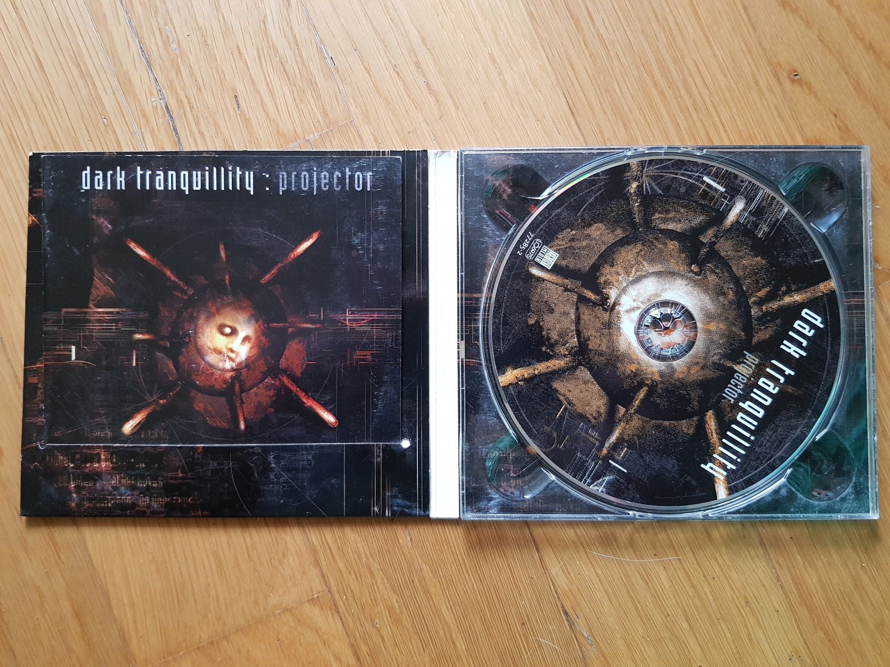 CDs: DARK TRANQUILLITY - PROJECTOR - DIGIPACK LIMITED – Gebraucht aus Martigny von yan_7tnz 2