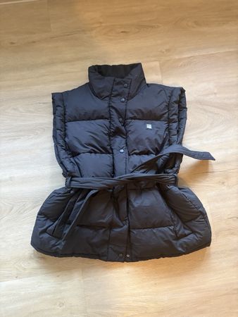HUGO BOSS Puffer Weste mit Gürtel 