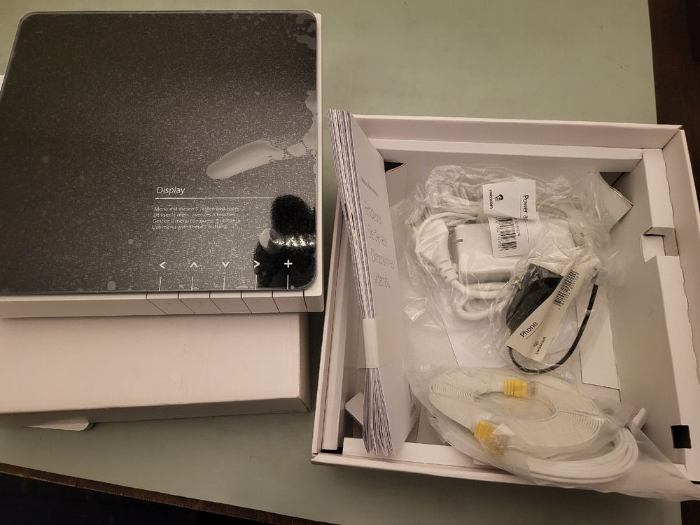 Swisscom Internet-Box plus 1gen & TV-Box, Fibre (Neu und ...