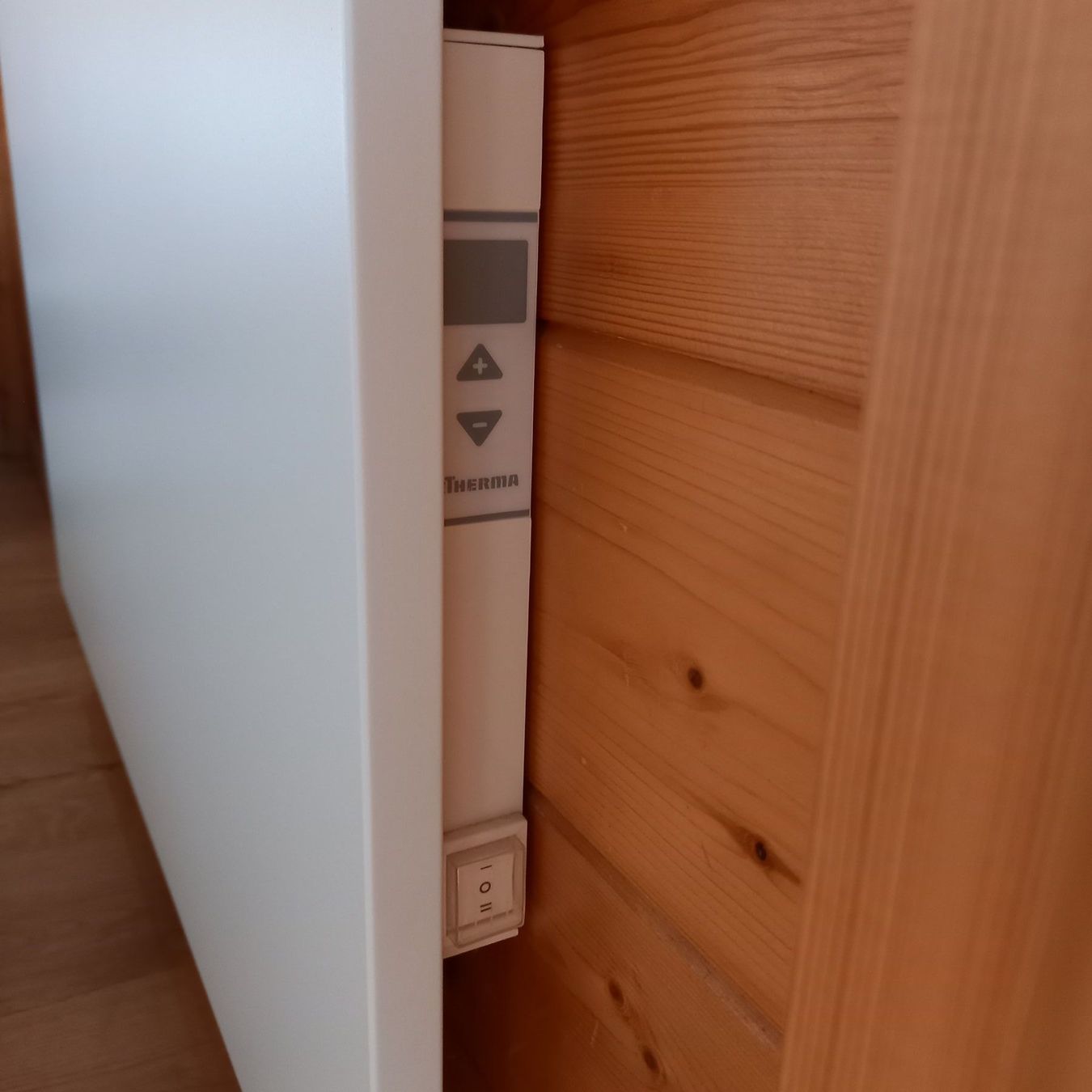 Radiatori: Radiateur électrique ETHERMA – Usato da Blignou venduto da Oligo 1