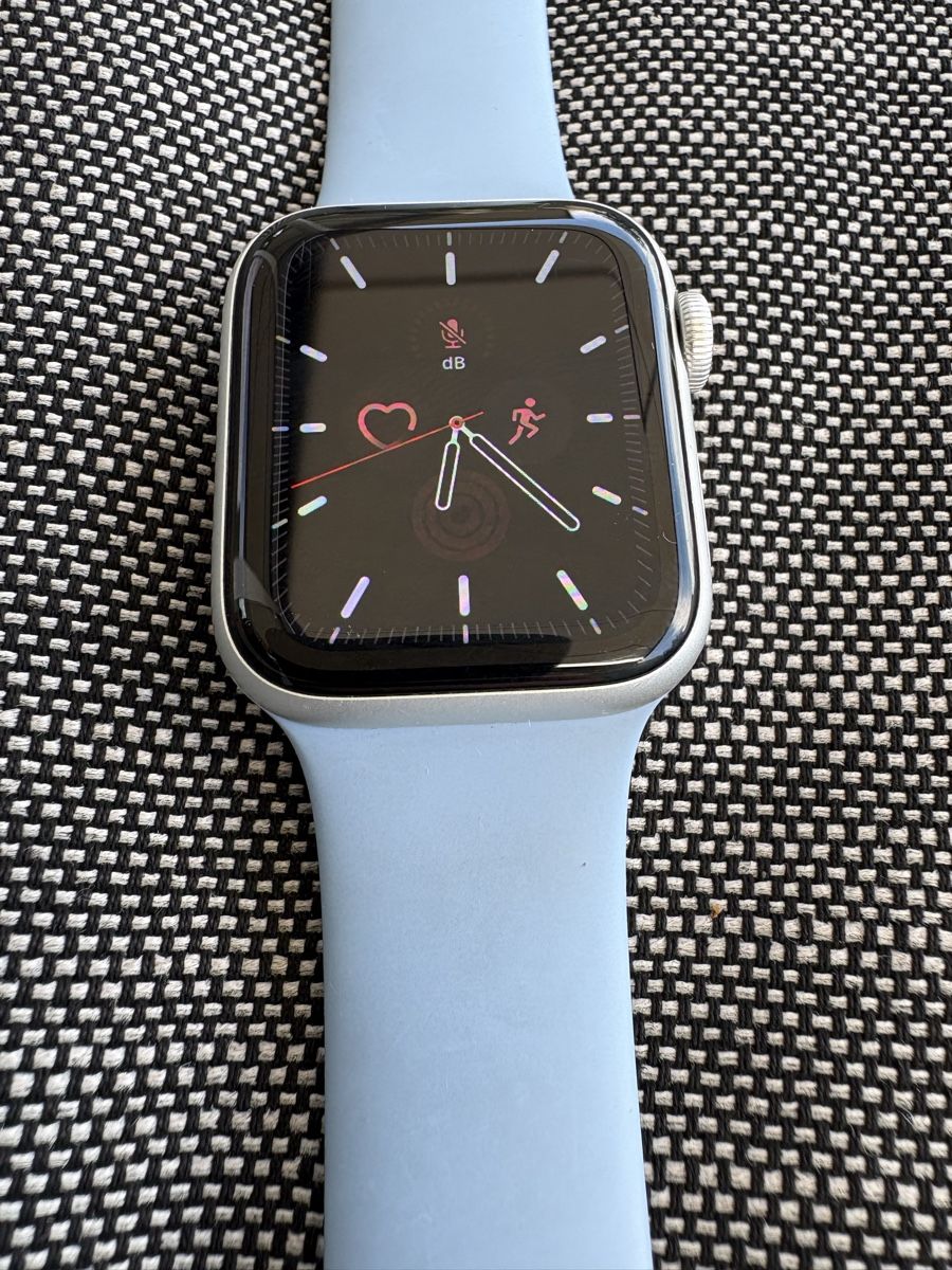 Apple Smartwatch: Apple Watch SE 40mm GPS + Cellular – Usato da Therwil venduto da sjermann
