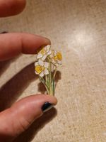 Pin Narzissen Motiv