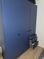 Kleiderschrank mit Schubladen vom Schreiner
