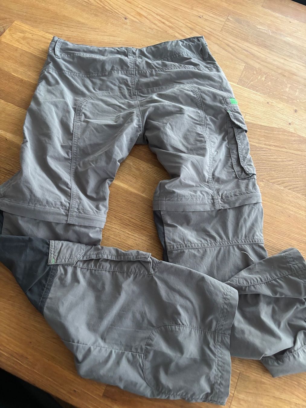 Decathlon Pantalons: quechua gr12 jahr  zipp off  Wander oder Trekkinghose – D'occasion à Geuensee par sonnetje 1