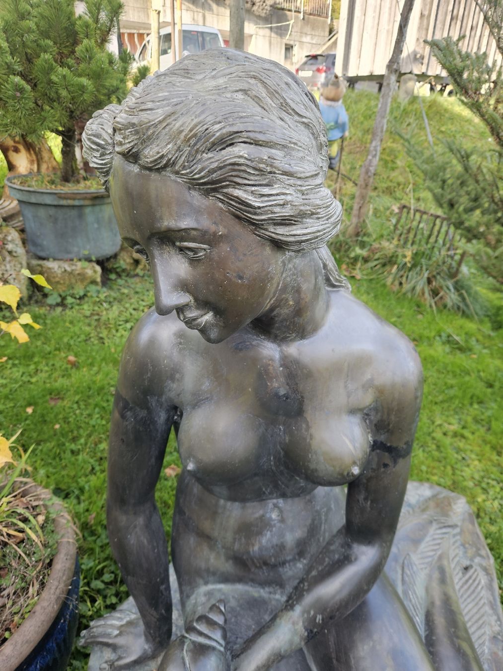 Sculptures & Statues: bronze skulptur akt – Défectueux à Schwellbrunn par Omega-alpha 1