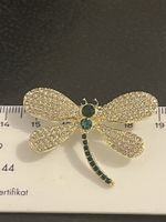 Jolie Broche libellule neuve 4,4 cm X 3 cm 