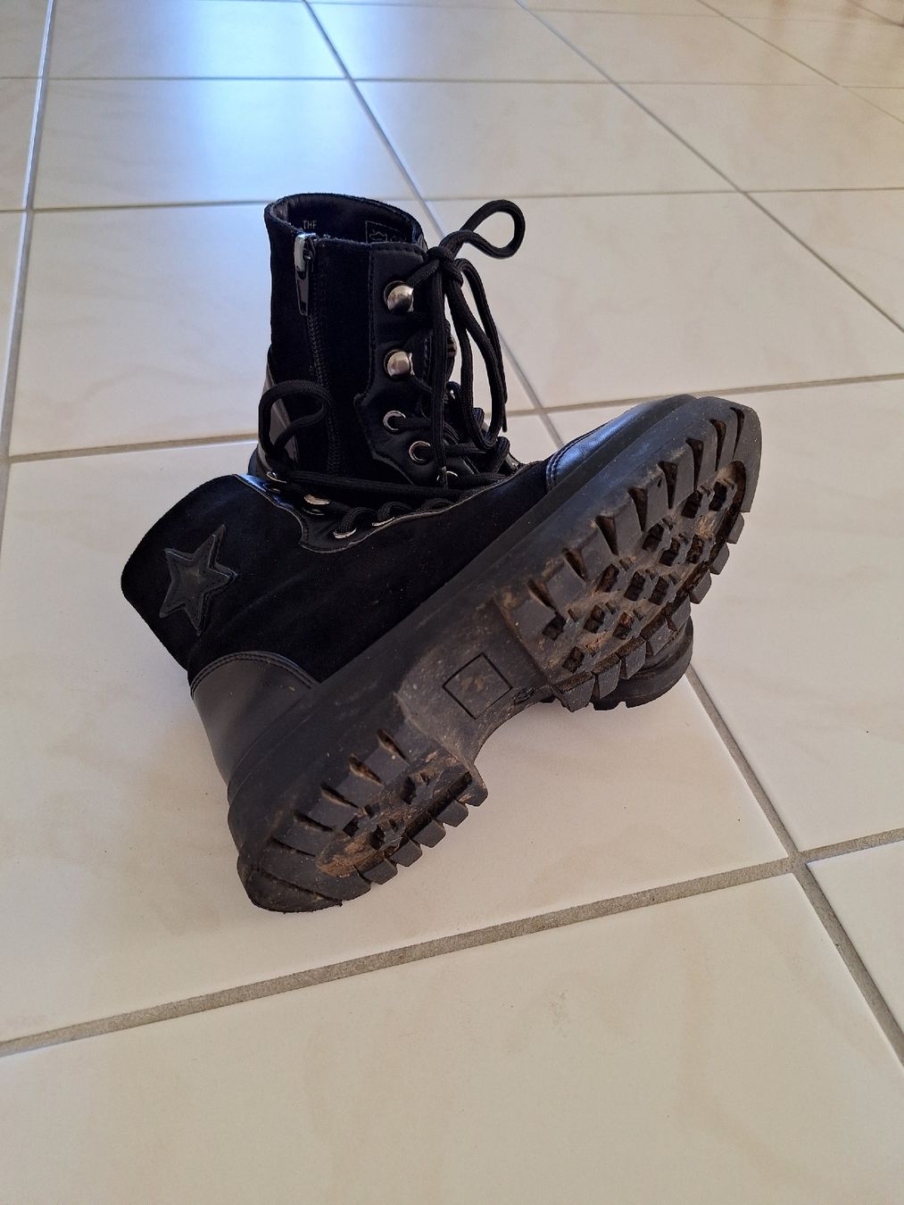 Scarpe per ragazze: Herbst Boots, schwarz, Gr. 32 – Usato da Kreuzlingen venduto da nissie88 1