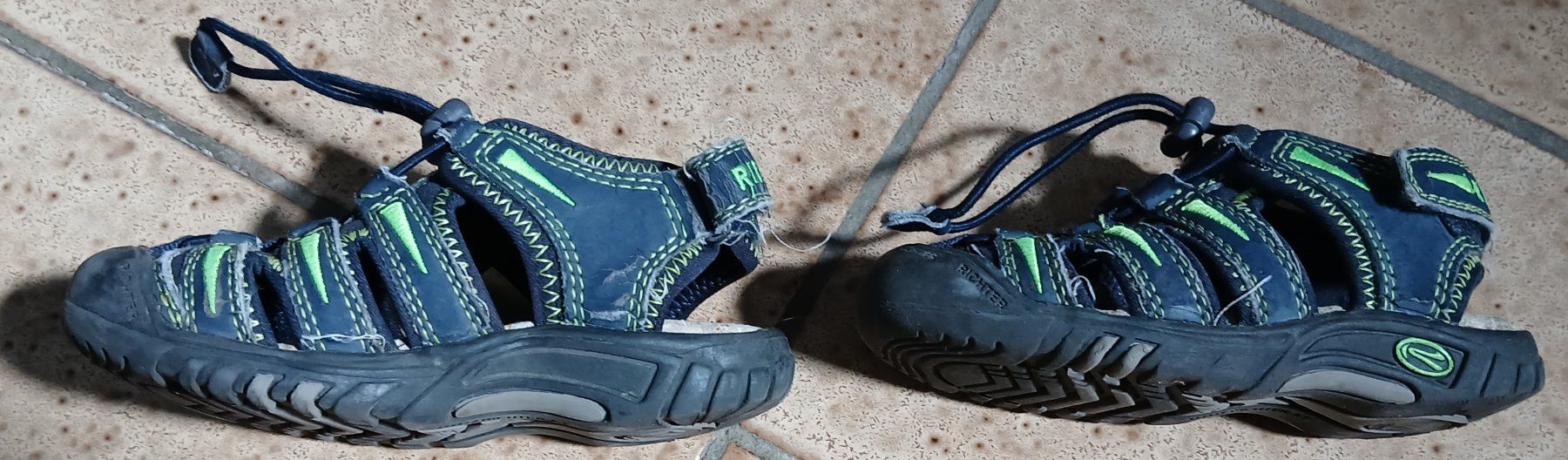 Schuhe für Jungen: Sandalen Grösse 26 – Gebraucht aus Sissach von mar_xc7r 4