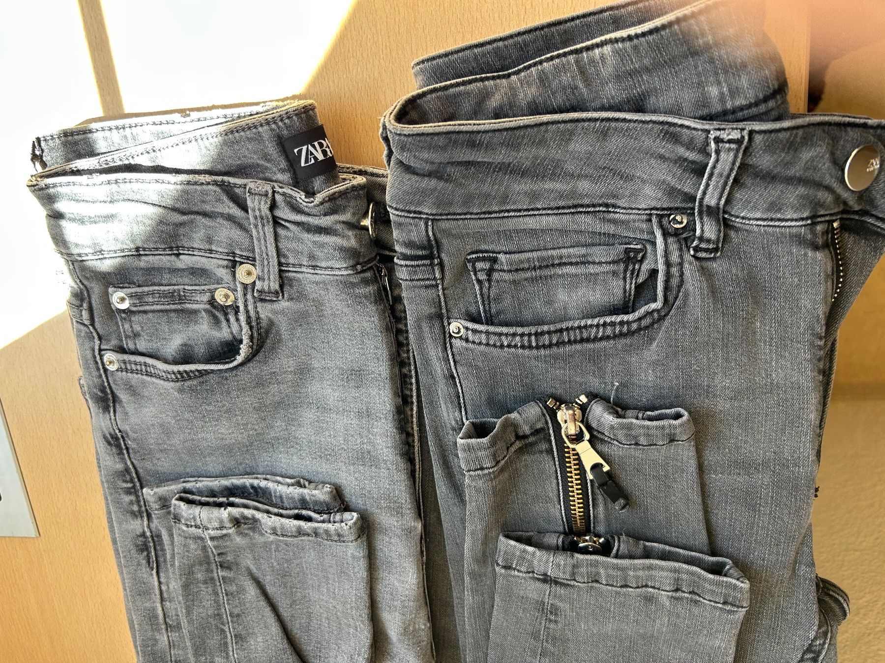 Zara Jeans: 2x Jeans ZARA / S / slimfit / grey washed – Usato da Boswil venduto da LuziaB01 1