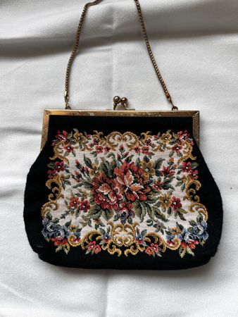 Petit sac brodé vintage 