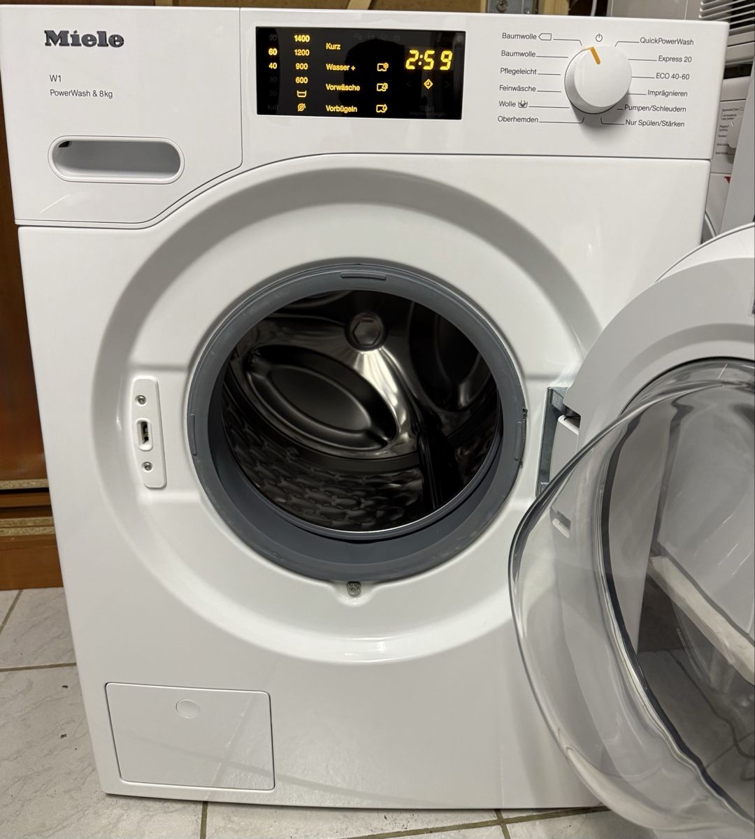 Miele Waschmaschinen: Miele Waschmaschine 8Kg A+++ – Neu (gemäss Beschreibung) aus Kilchberg ZH von Rei_9 1