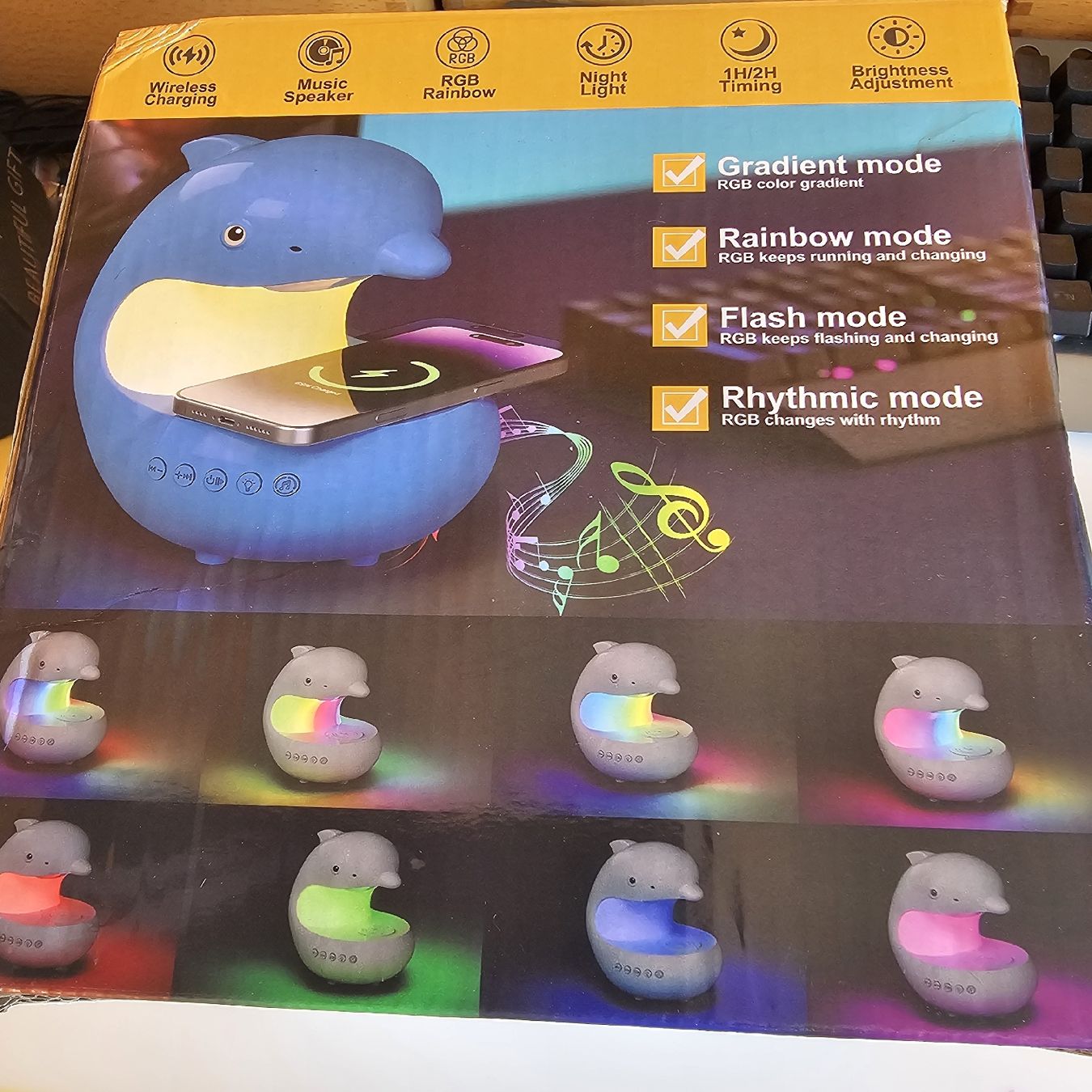 Lampes: WIRELESS CHARGING RGB MUSIC LIGHT IN WEISS – Neuf avec emballage d'origine à Dintikon par bonita099 3