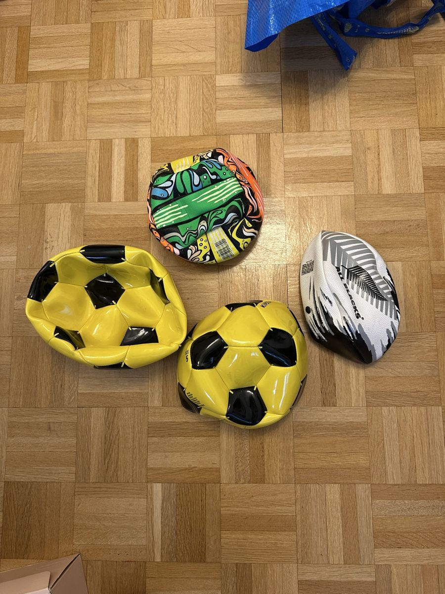 Bälle: Ballons – Neu und originalverpackt aus Grand-Lancy von Lar_25q9