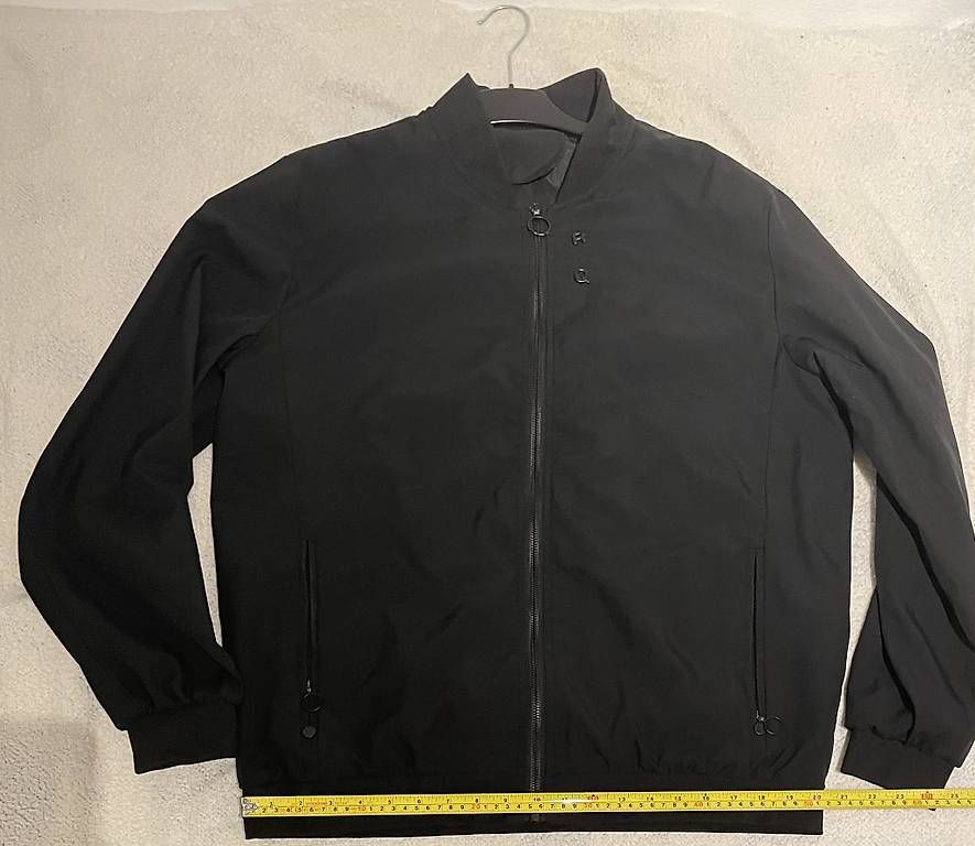 Jacken: Leichte schwarze veste – Gebraucht aus Luzern von Andrej35