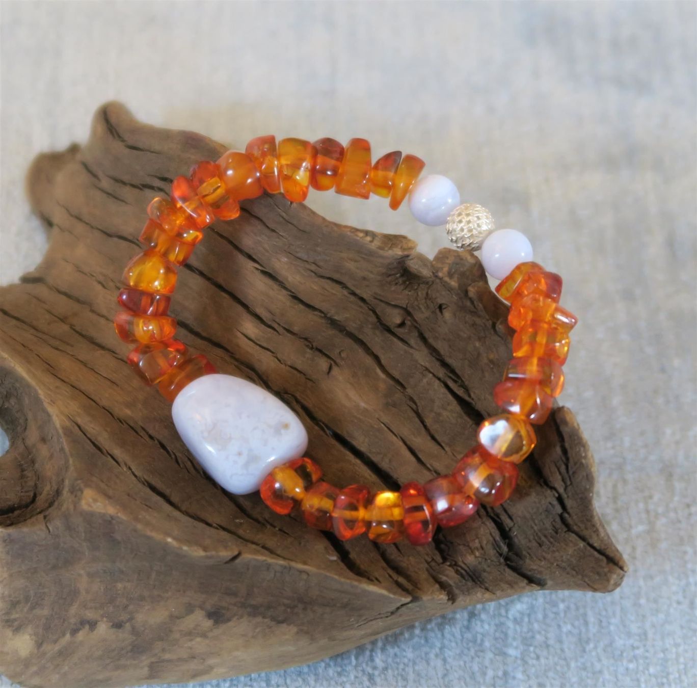 Bracciali & Braccialetti: Armband aus Bernstein und Chalcedon – Nuovo (secondo la descrizione) da Brittnau venduto da marlenestone 2