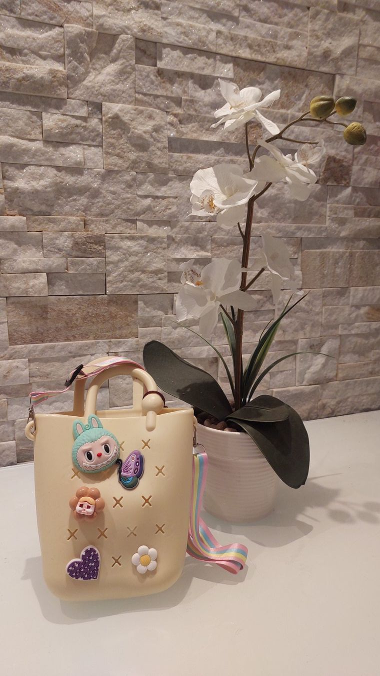 Borse & Zaini: LABUBU Tasche Unikat – Nuovo e nell'imballaggio originale da Hittnau venduto da Razorback_1971 1